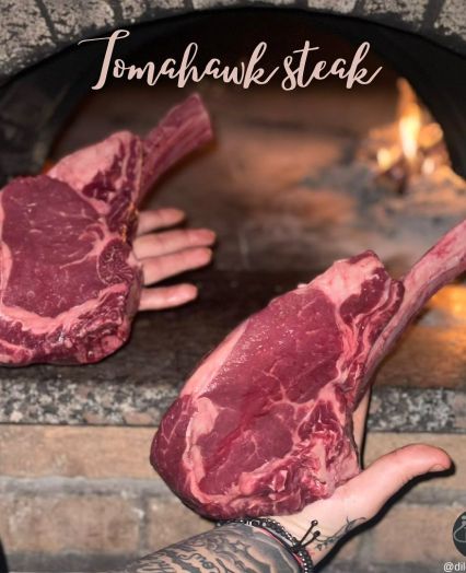 tomahawk steak