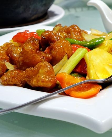 Sladko kisle jedi v Kitajski restavraciji Azija