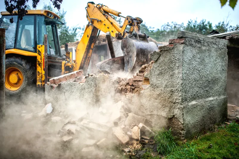 Izkopi za temelje, komunalne priključke in pripravo terena Novo mesto