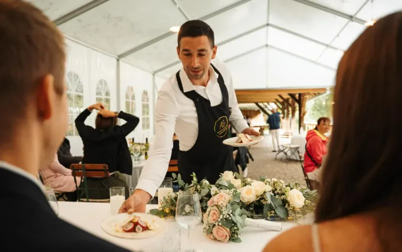 Zakaj je Kulinarika As dober catering za poroke Sloveniji?
