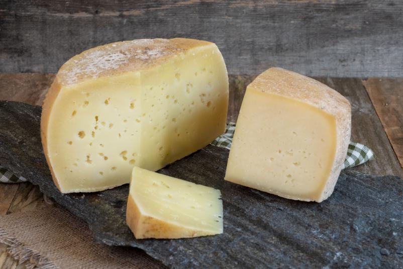 Dober ovčji sir Bovec, Goriška, Slovenija