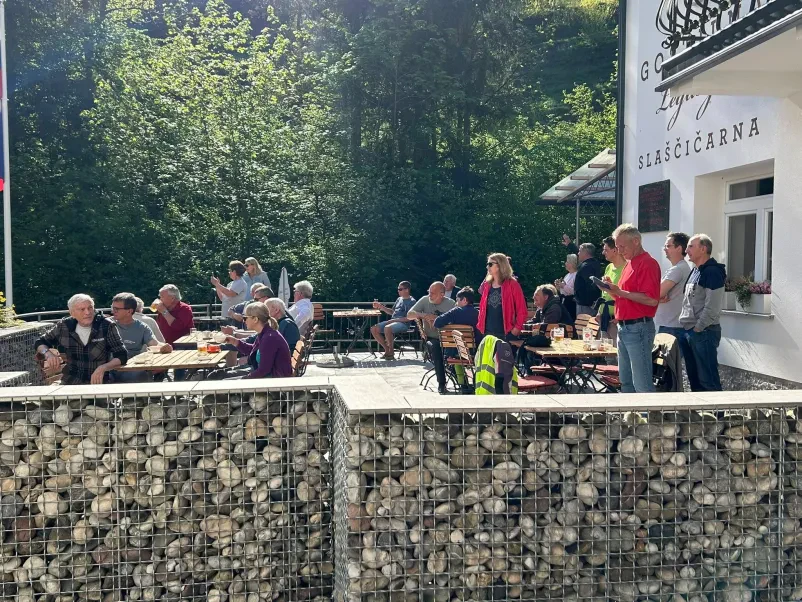 Dobra gostilna in slaščičarna v Medvodah, domača kulinarika in prijetna gostinska izkušnja