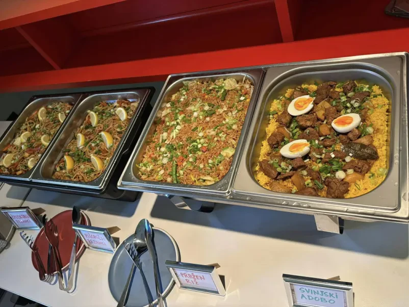 Filipinska okrepčevalnica Postojna