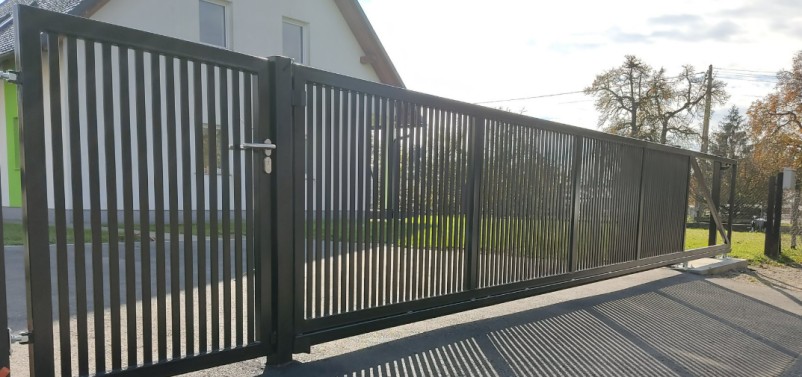 Moderna ALU ograja Štajerska, trajna in estetska rešitev