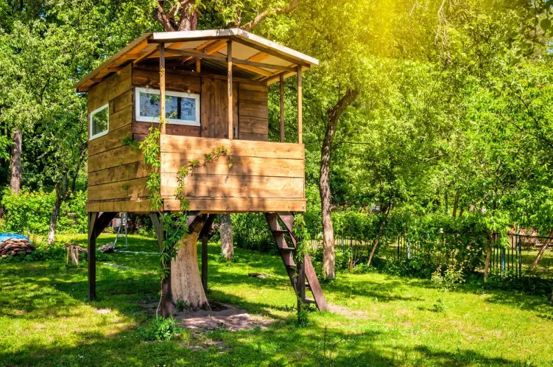 Izdelava lesenih drevesnih hišk