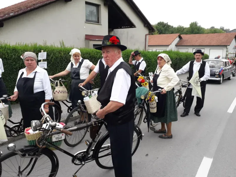 Varaški Šujstri, kolesarski klub Turnišče, Pomurje, tradicija in kolesarjenje