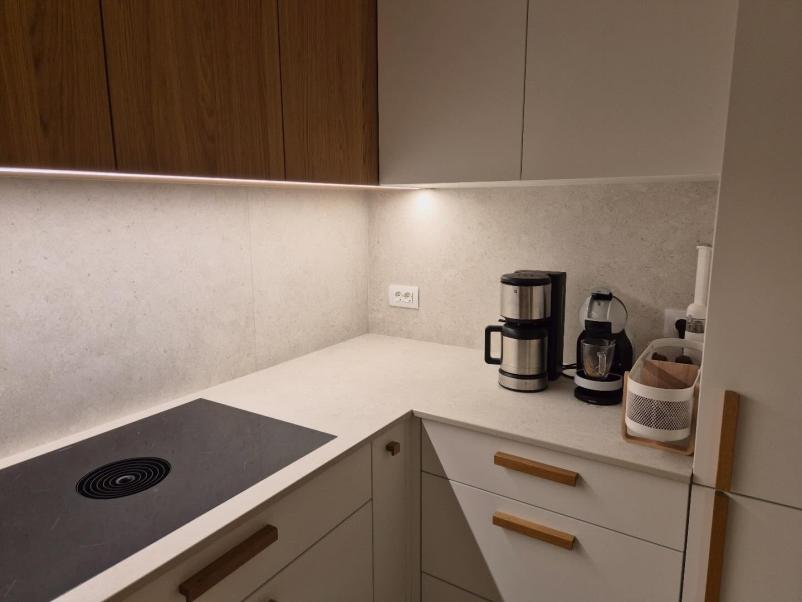 Kuhinjski kamniti pulti Slovenija