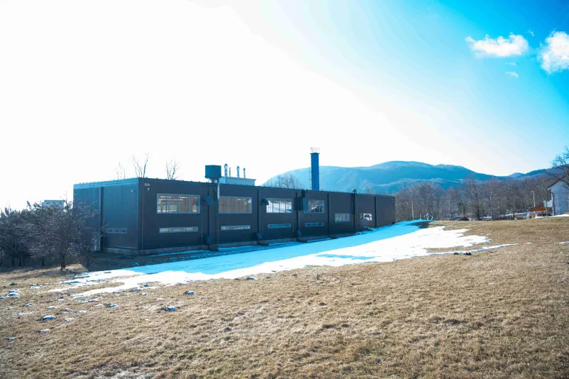 Kvalitetne električne komponente Slovenija