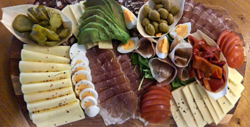Najboljši catering Gorenjska, sveže jedi za vse vrste dogodkov