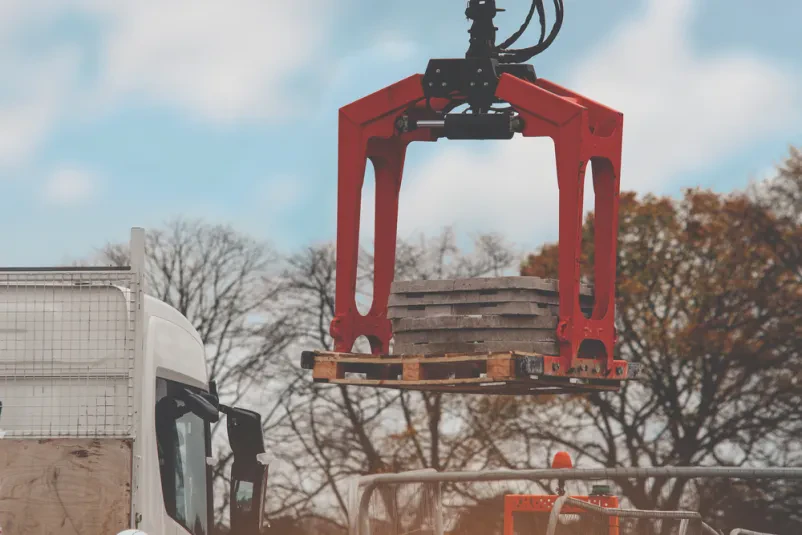 Najem hiab vozila s košaro Slovenija