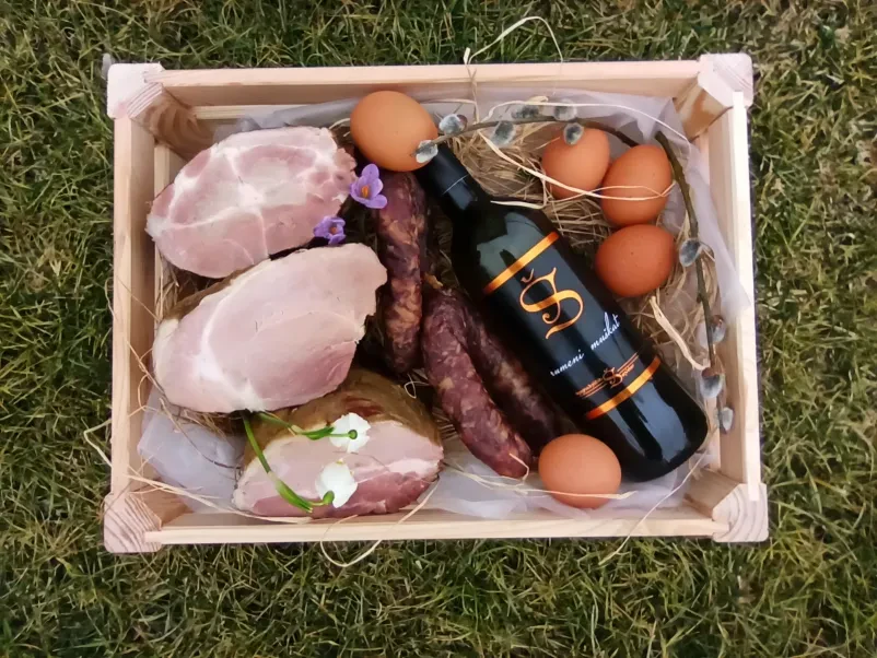 Domači narezki in kosila Lenart Pomurje