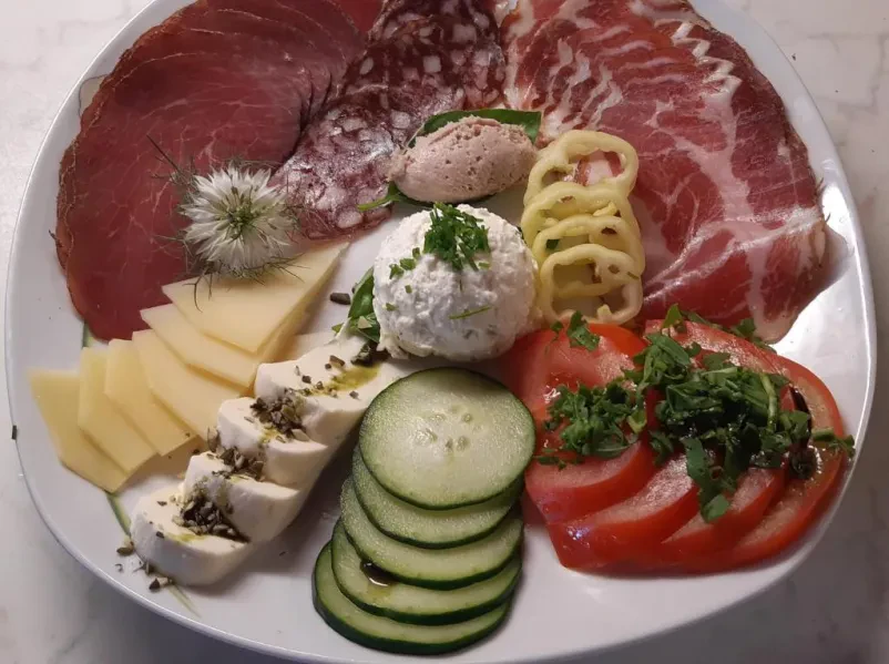 Vas zanima oddajanje sob Bled? Pošljite rezervacijo.