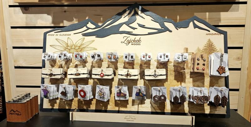 Leseni izdelki po naročilu Slovenija