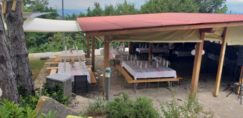 Najem piknik prostora Montinjan, Obala, za družine