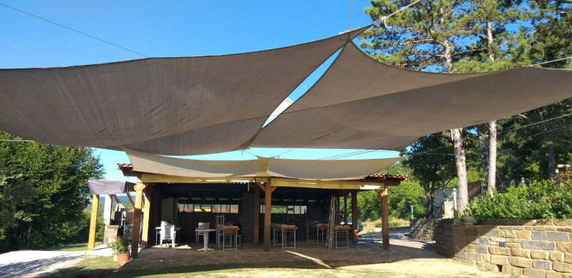 Piknik prostor Montinjan, Obala, z žarom in igrali