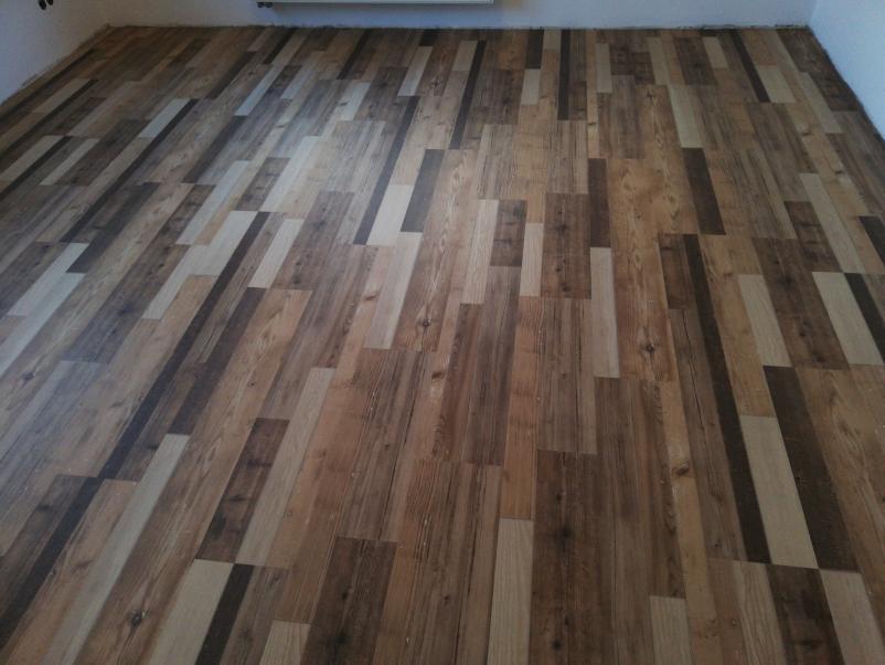 Na voljo smo vam za polaganje parketa, tekstilnih podov in laminata po celi Sloveniji