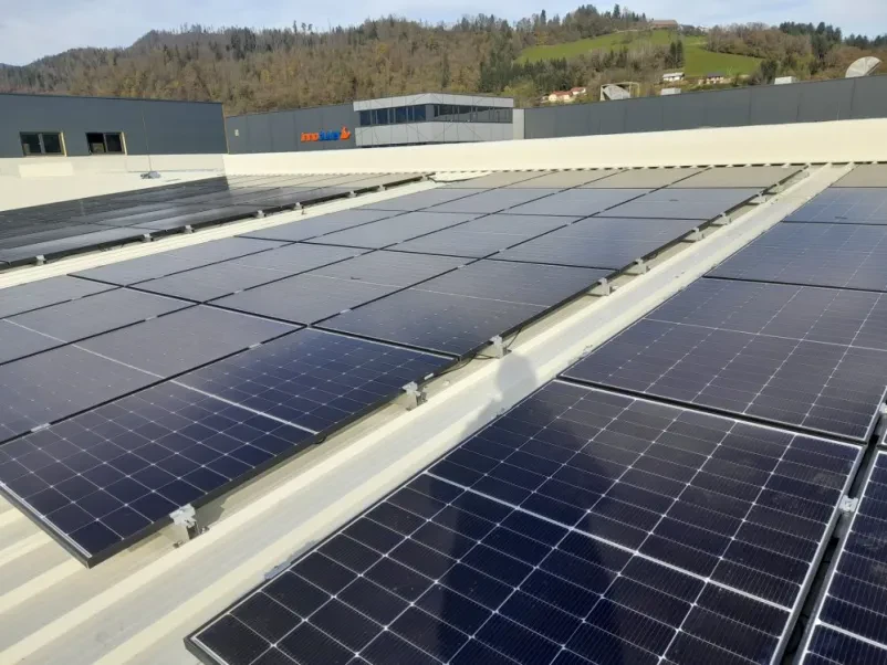 Montaža sončnih elektrarn Slovenija