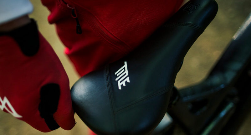 Strokovno svetovanje in prodaja kolesarskih oblačil Slovenija