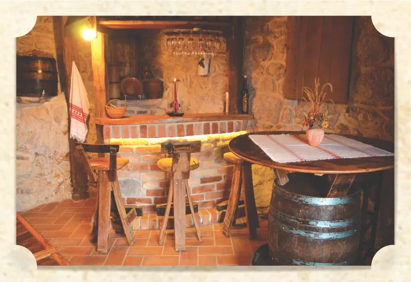 Prostor za zaključene družbe Bela krajina