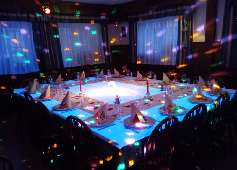 Dober prostor za zaključene družbe Trzin, Osrednja Slovenija z domačo kuhinjo