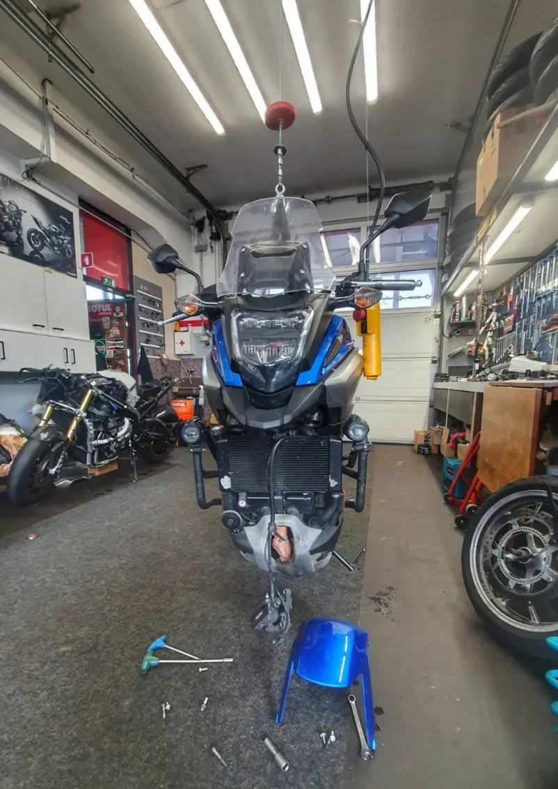 Pooblaščen servis, originalni deli in oprema za motorna kolesa