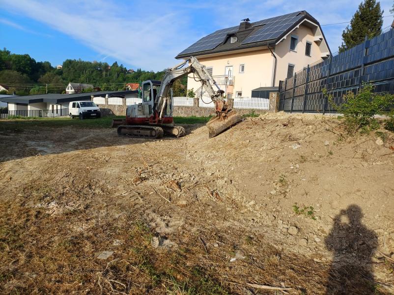 Strojni in gradbeni izkopi za temelje Maribor