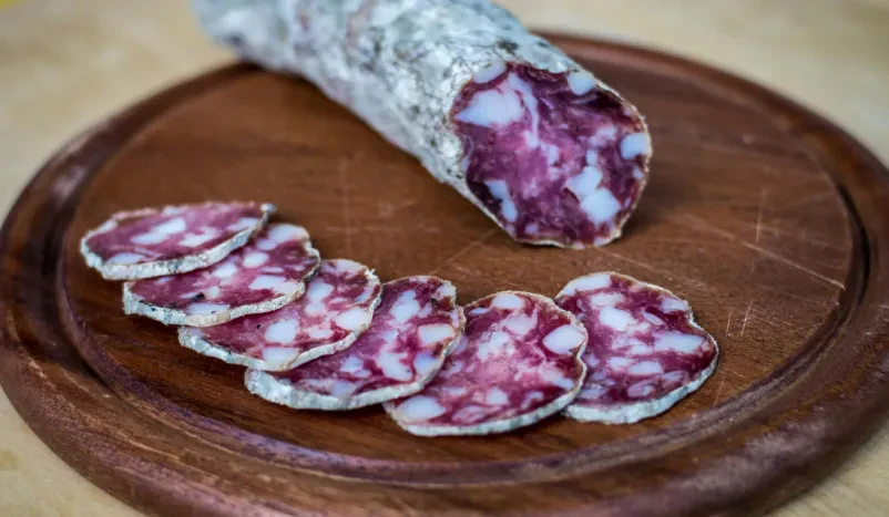 Dobro domače meso in salame Deskle, Goriška