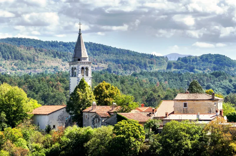 Nastanitev Divača, Primorska