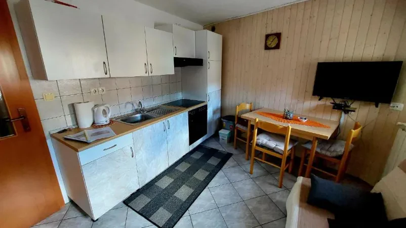 Ugoden apartma Primorska