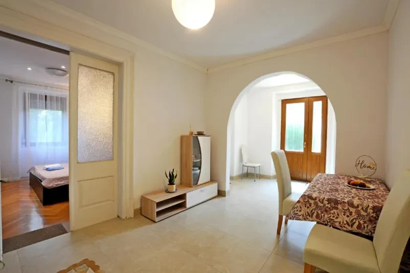 Apartma Koper