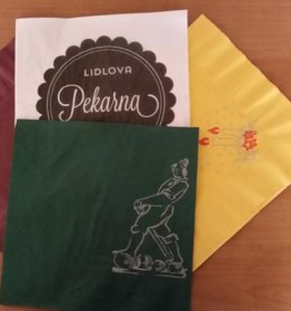 Akcija na podstavke FI 9 cm z otipom blaga (AIRLAID) iz zaloge