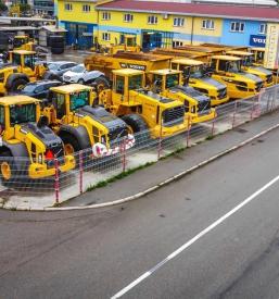 Prodaja nove in rabljene gradbene mehanizacije, priključki, servis in rezervni deli