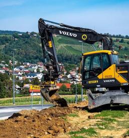 Prodaja nove in rabljene gradbene mehanizacije, priključki, servis in rezervni deli