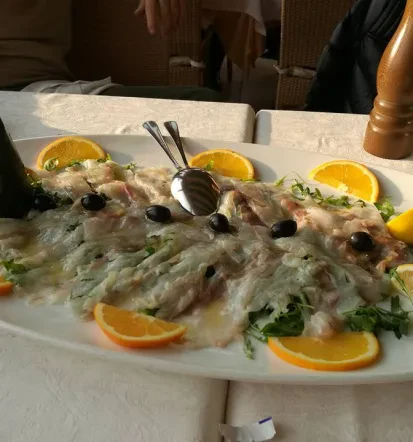 Sveže morske specialitete, zelenjavni krožniki Piran