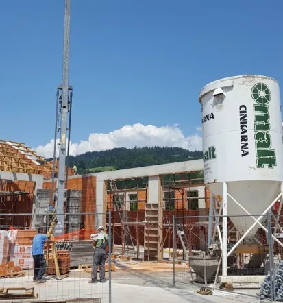 Adaptacije, gradbeništvo, fasaderstvo, zaključna gradbena dela Koroška