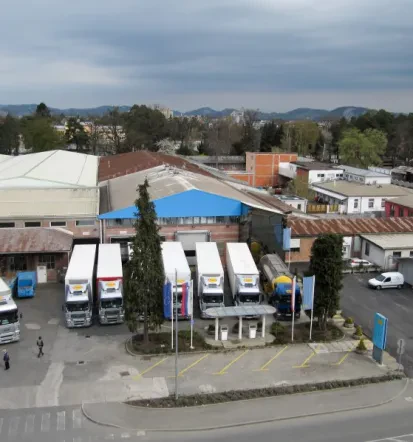 Logistika, carinsko skladiščenje, prevozi blaga Slovenija