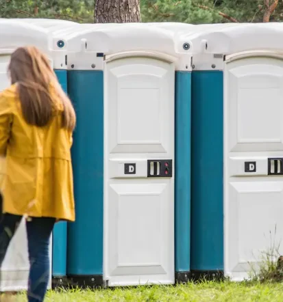 Praznjenje greznic, najem mobilnih WC kabin Pomurje, Podravska