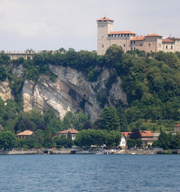 Potovanja, počitnice, prevozi, vodenja, letalske vozovnice...