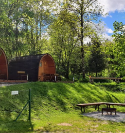 Kamp, glamping, avtokamp, prenočišča