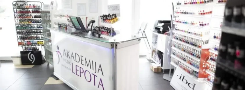 Kvalitetni tečaji manikure in pedikure