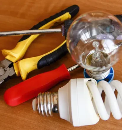 Hišne elektroinštalacije, videonadzor in alartmni sistemi, elektro omarice