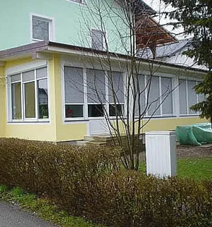 Okna in vrata, rolete in senčila, komarniki, žaluzije Slovenija