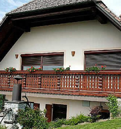 Okna in vrata, rolete in senčila, komarniki, žaluzije