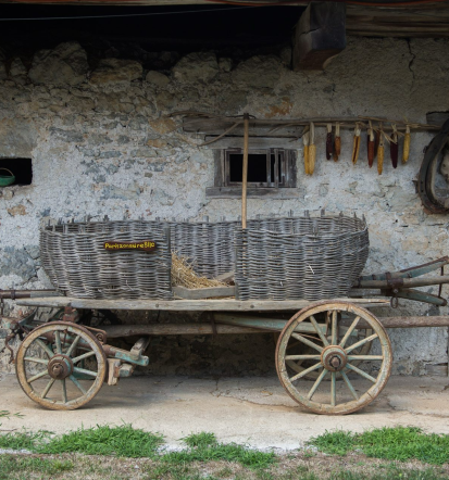 Prostor za zaključene družbe, muzej in gostinstvo