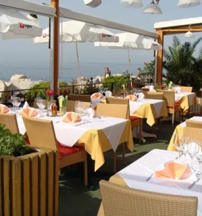 Restavracija na Obali