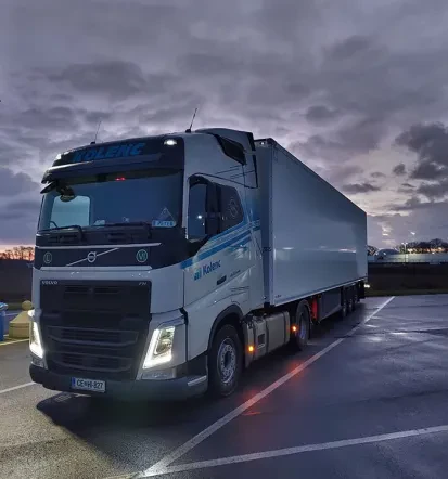 International pallet transport services