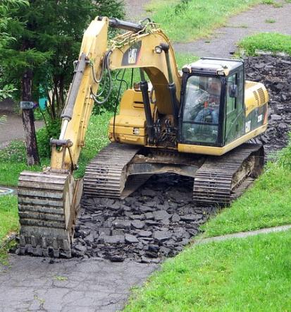 Storitve z gradbeno mehanizacijo, gradbeni izkopi