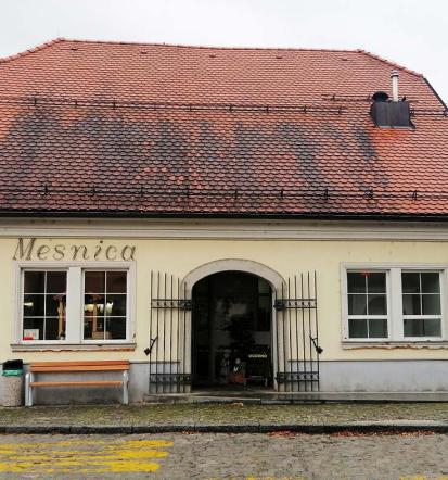 Mesnica, trgovina za prodajo kmetijskega repro materiala