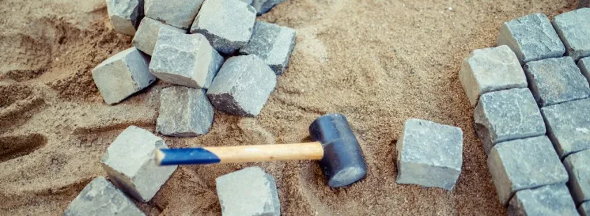 Polaganje tlakovcev Goriška, BIM Beton izdelki Miren d.o.o.
