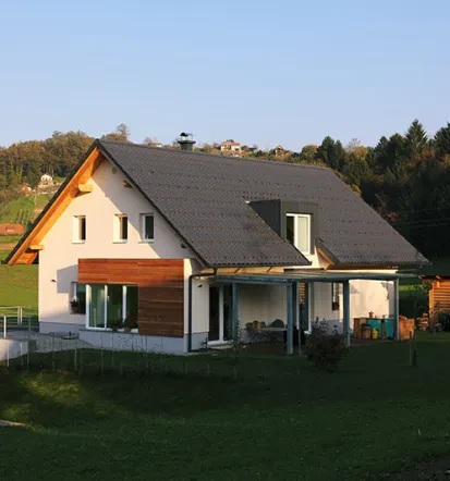Lesen nadstrešek Posavje